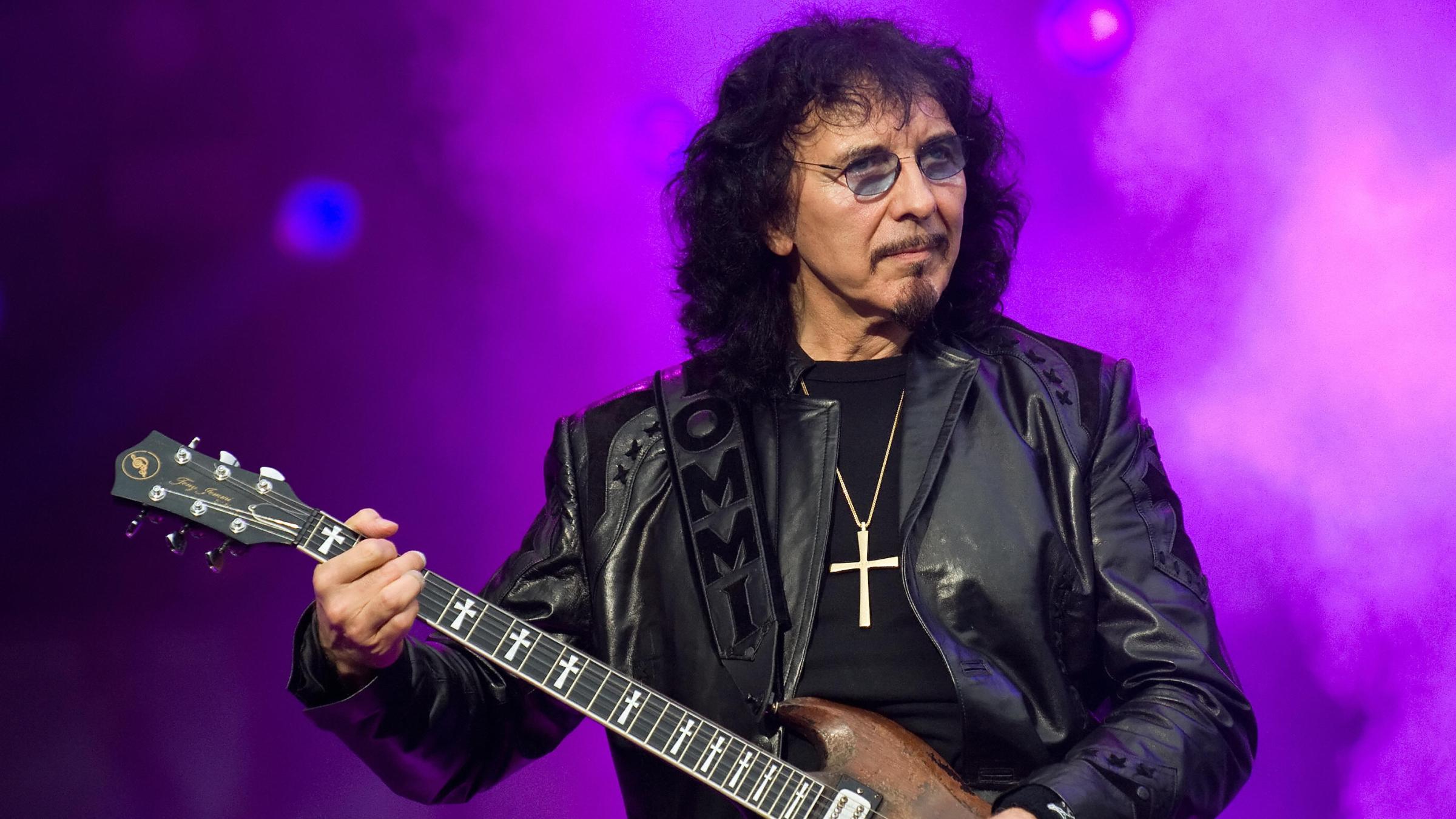 Black Sabbath's Tony Iommi Celebrates 68 On Stage
